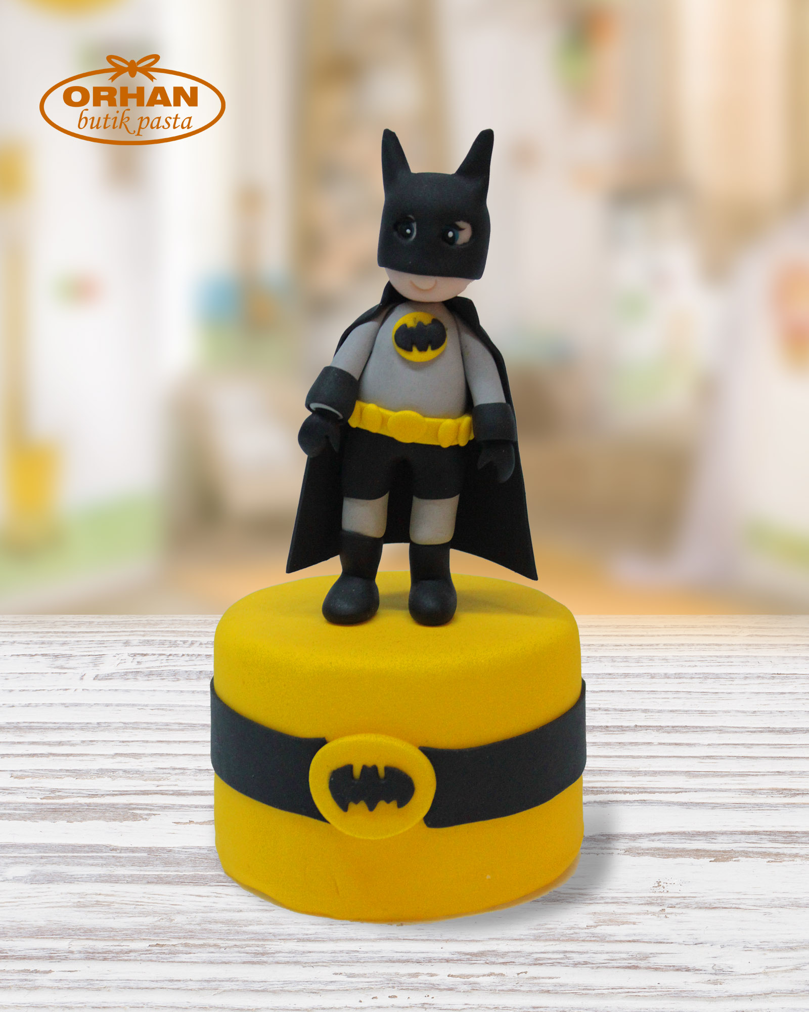 Batman Şekilli Tek Pasta