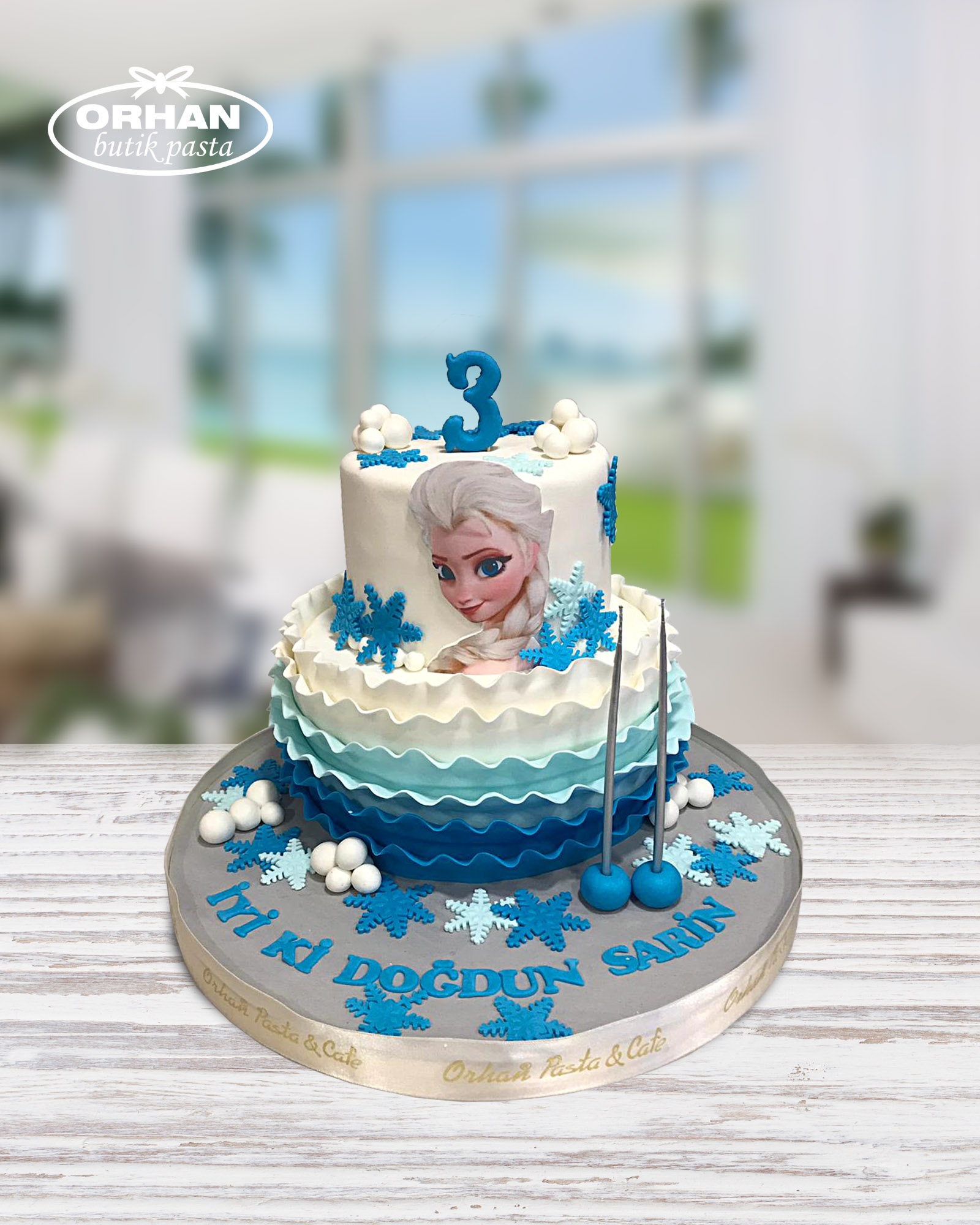 Kraliçe Elsa Doğum Günü Pastası