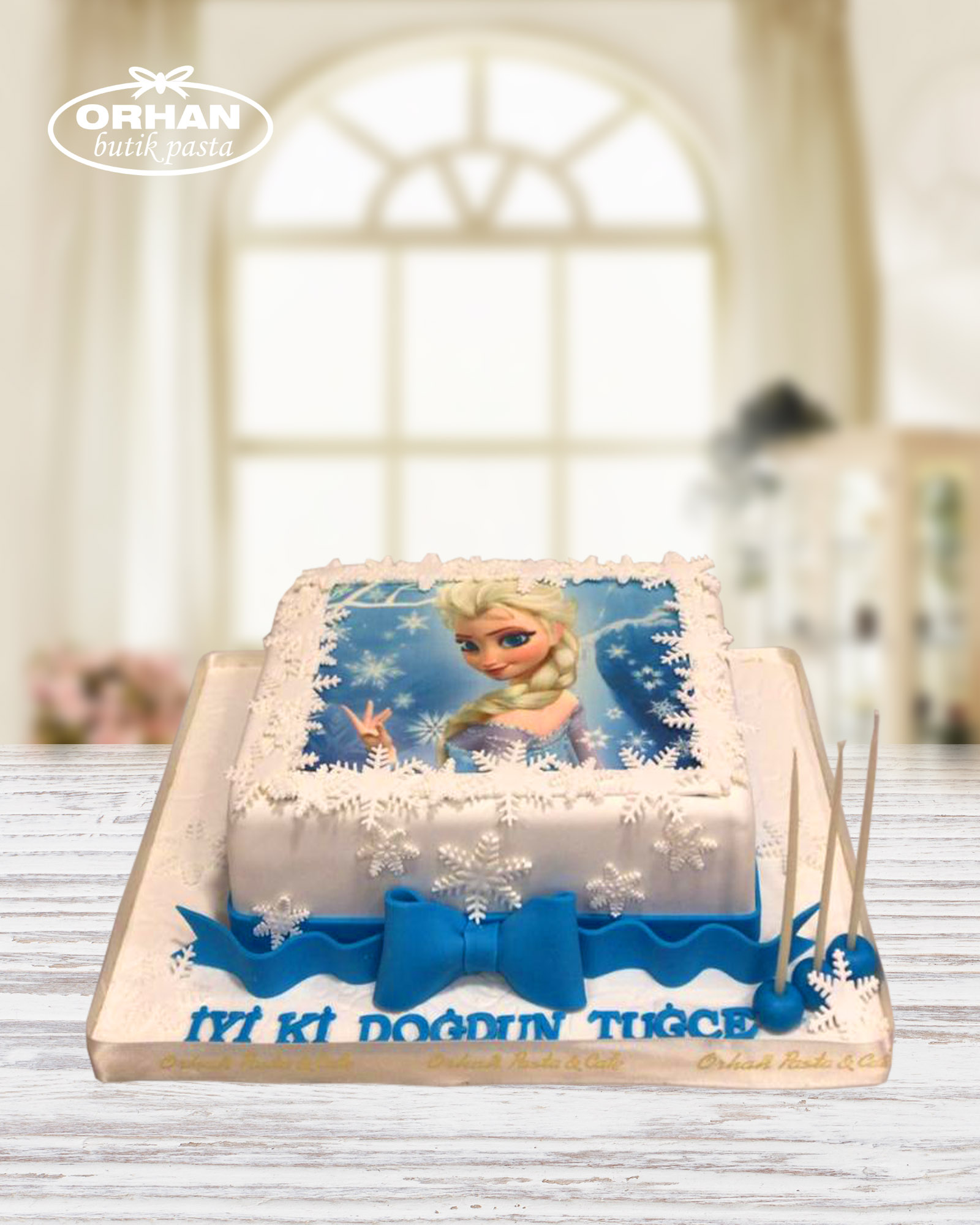 Elsa Resimli Doğum Günü Pastası