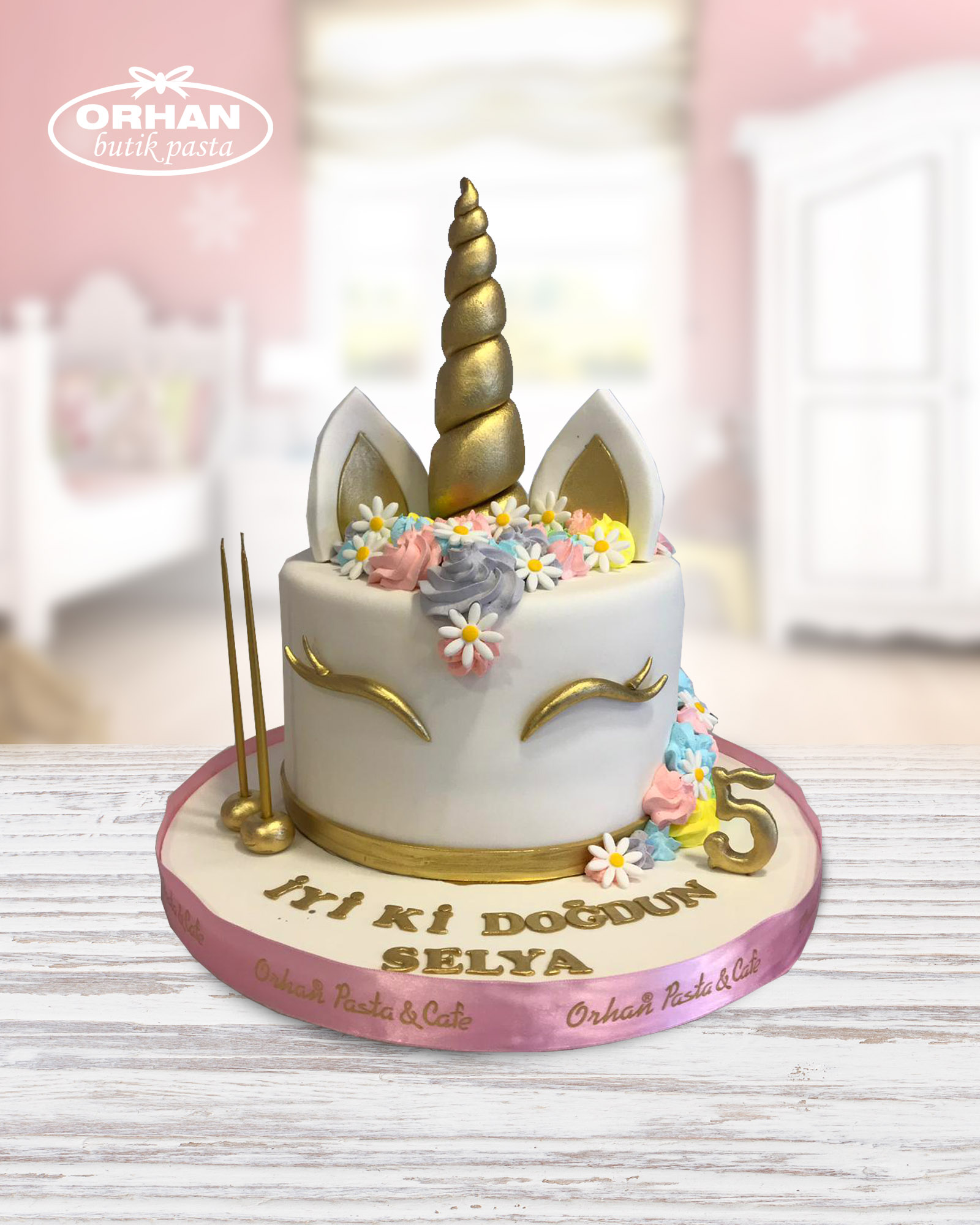 Unicorn Gold Kız Doğum Günü Pastası